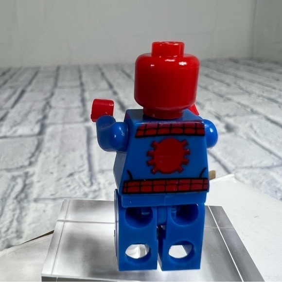 Spiderman mini figurine - Picture 3 of 5